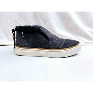 Toms Size 7 Womens Gray Suede Faux Fur Lining slip On Ankle Boots Tassel Accent